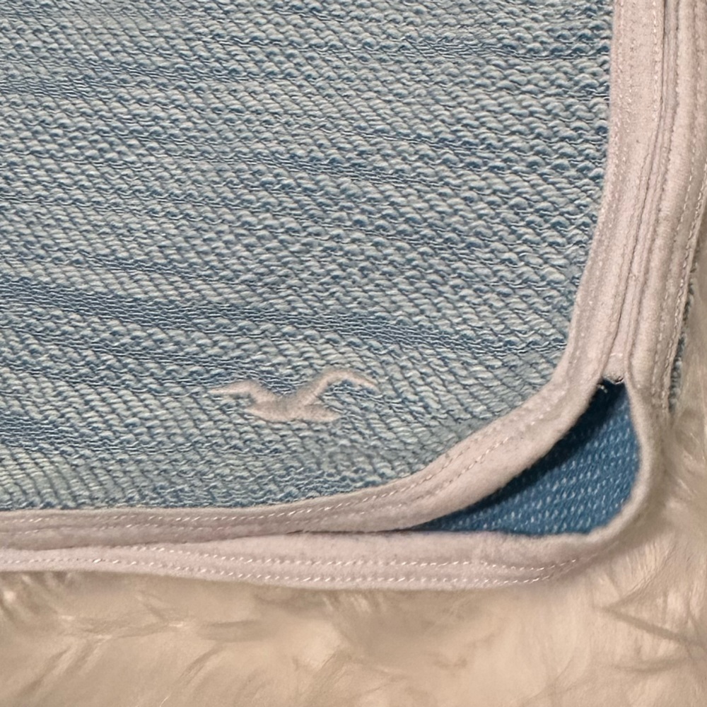 Hollister Cotton Pastel Blue Shorts•L - Picture 7 of 16